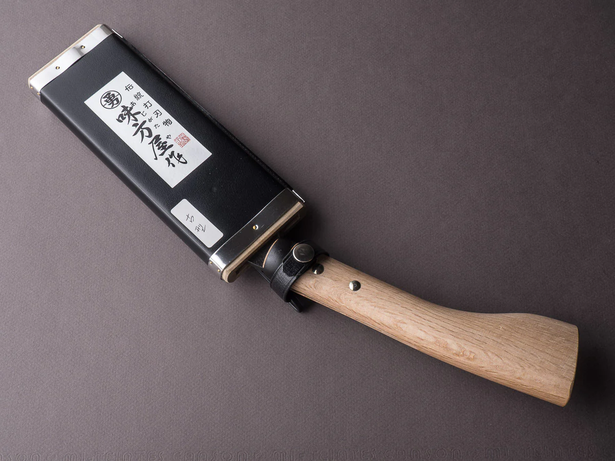 Ajikataya - Old Style Hatchet - Kurouchi - 180mm - Oak Wood Handle - Single Bevel - Image 3