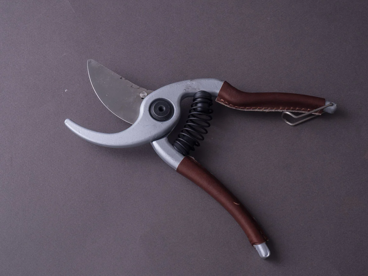 Arno - Secateur (Shears) - Leather Handle - 20cm - Image 4