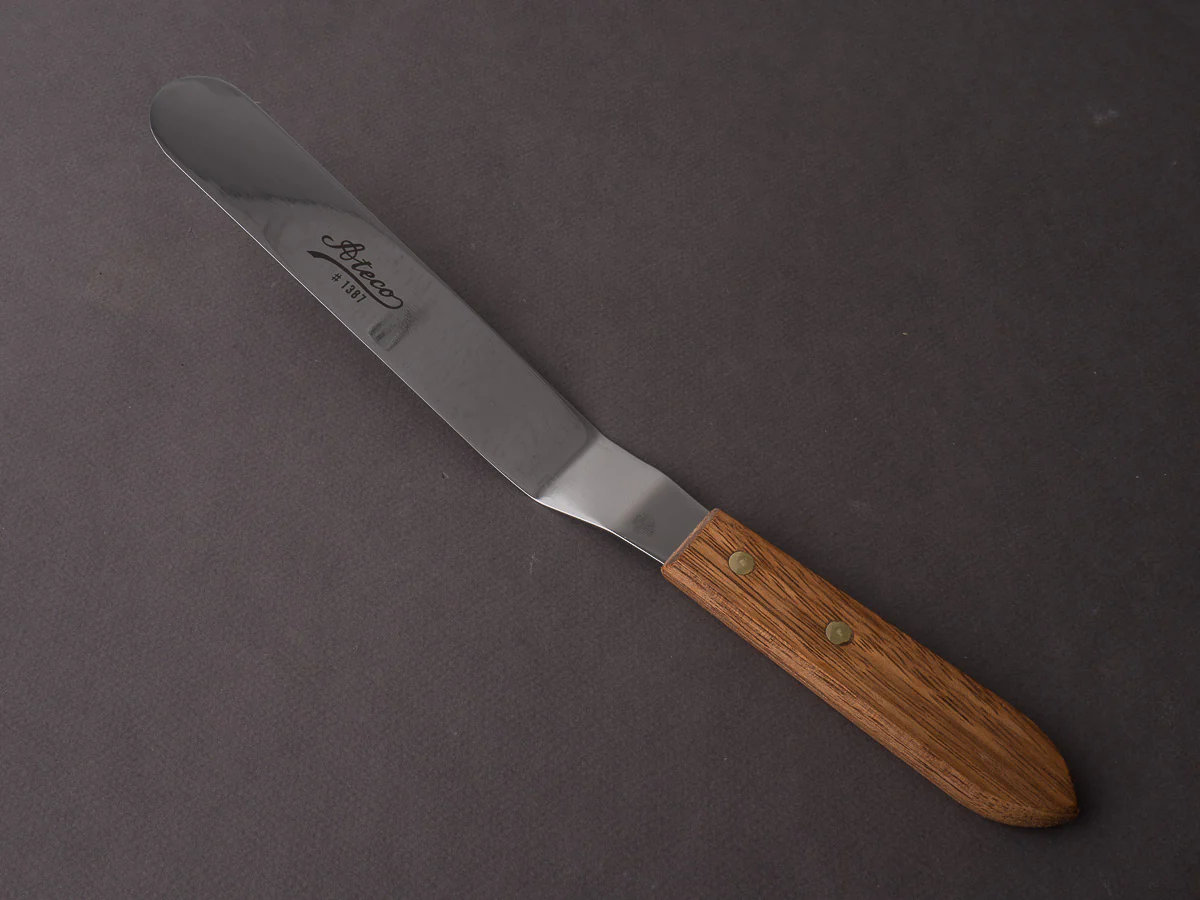 Ateco - Pastry Spatula - 8" Offset - Rounded Tip - Wood Handle