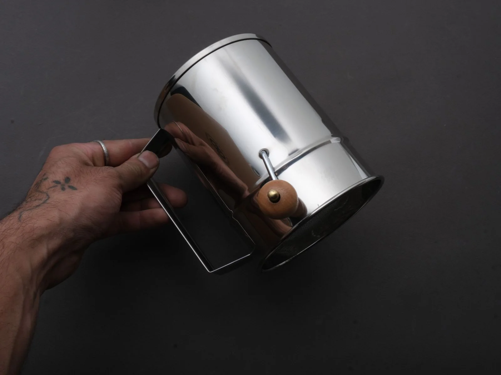Best Manufacturers - Rotary Sifter - 5 Cup - Stainless Steel - Image 3
