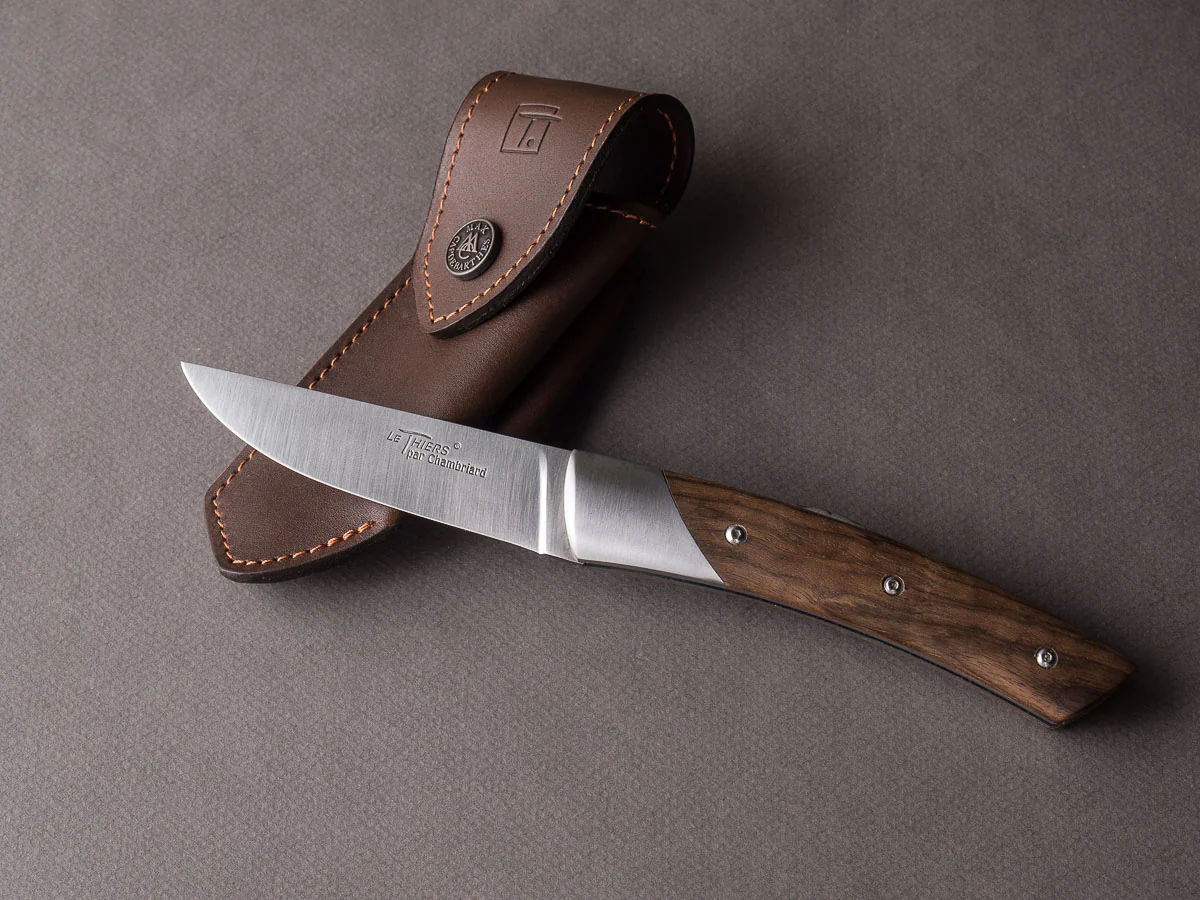 Coutellerie Chambriard - Le Thiers "Trappeur" - Folding Knife - Walnut Handle - Button Lock