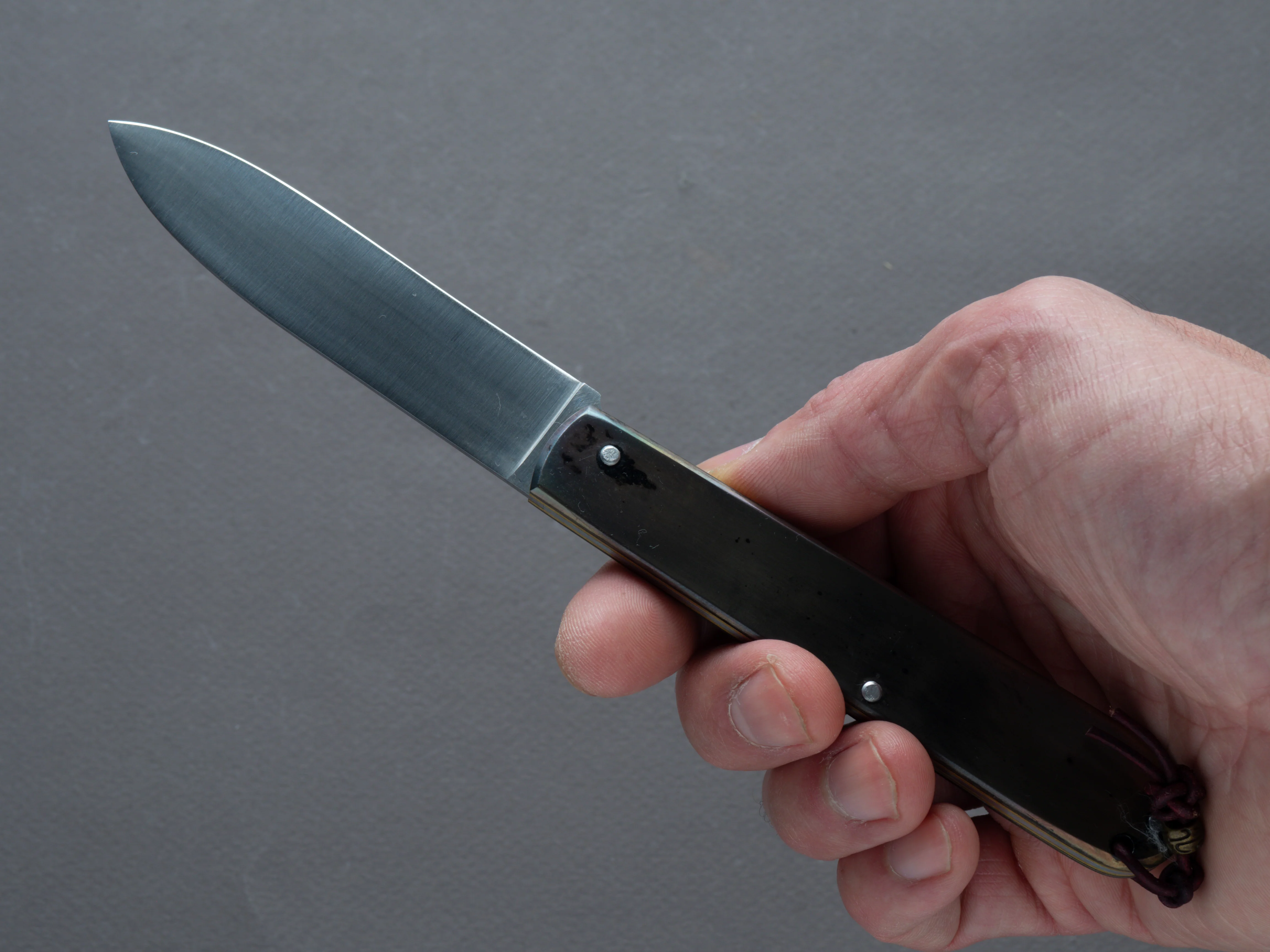 Coutellerie Maria - Folding Knife - Canif - XC75 - 85mm - Colored Handle w/ Brass Liners - Image 5