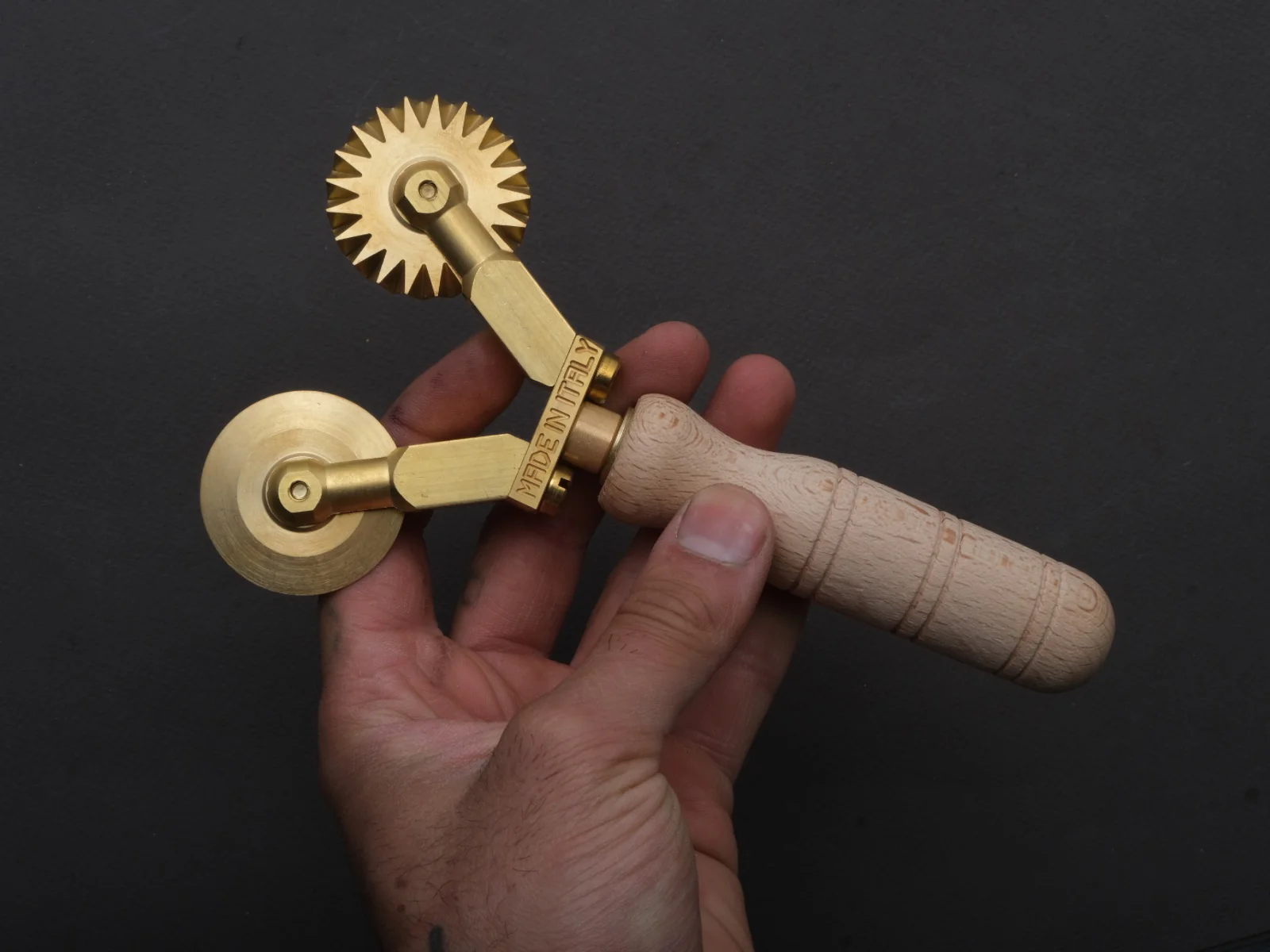Ga.Ri. Torneria - Dual Brass Pasta Wheel - Smooth/Fluted - Image 2