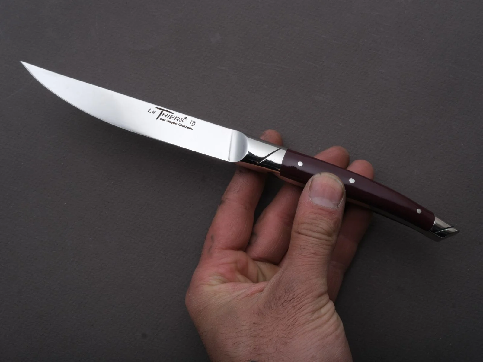 Goyon Chazeau - Le Thiers Avantage - Steak/Table Knives - Eggplant Acrylic Handle - Set of 6 - Image 2