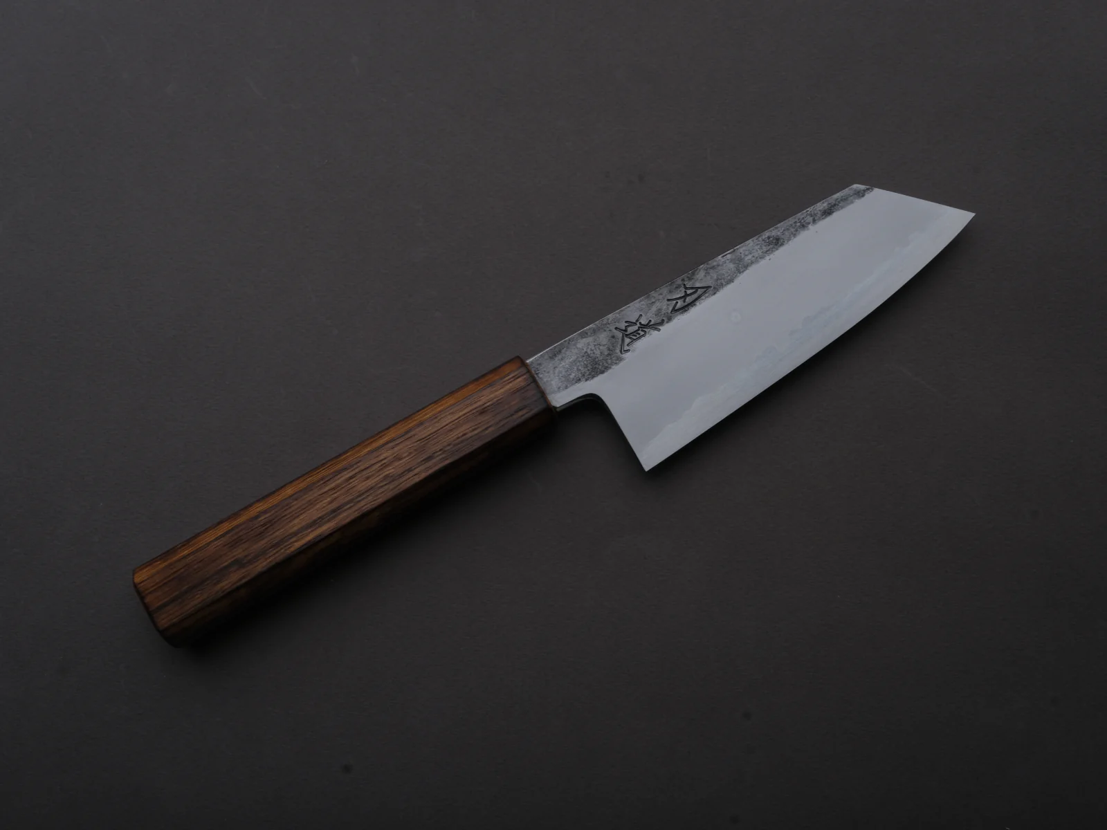 HADO - Kirisame - White #1 Stainless Clad - Nashiji - Ko Bunka - 135mm - Scorched Oak Handle