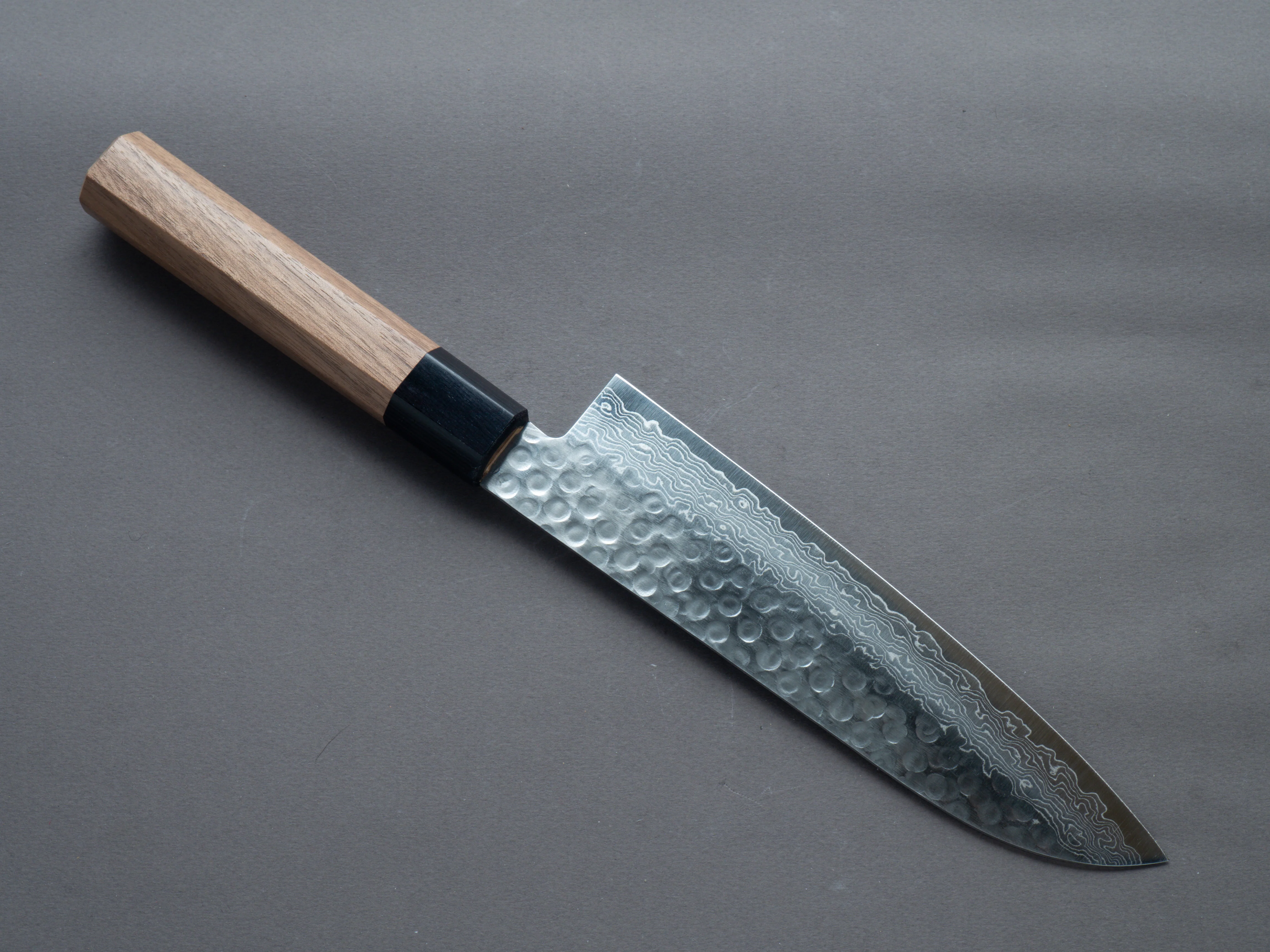 Hitohira - HG - Tsuchime Damascus - Santoku - 185mm - Walnut Handle - Image 2