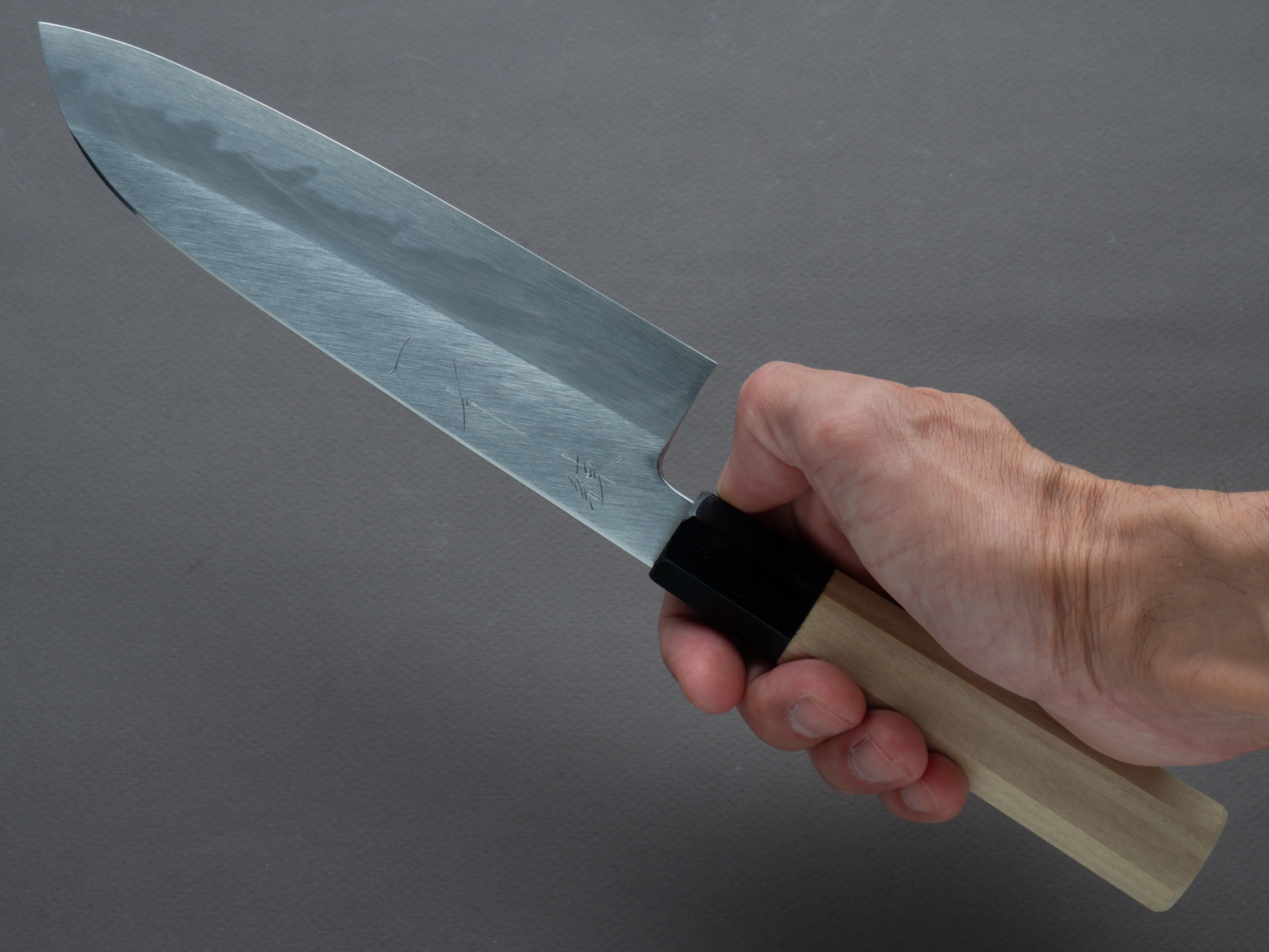 Hitohira - Tanaka x Ren - White #2 - 180mm - Santoku - Magnolia Handle - Image 7