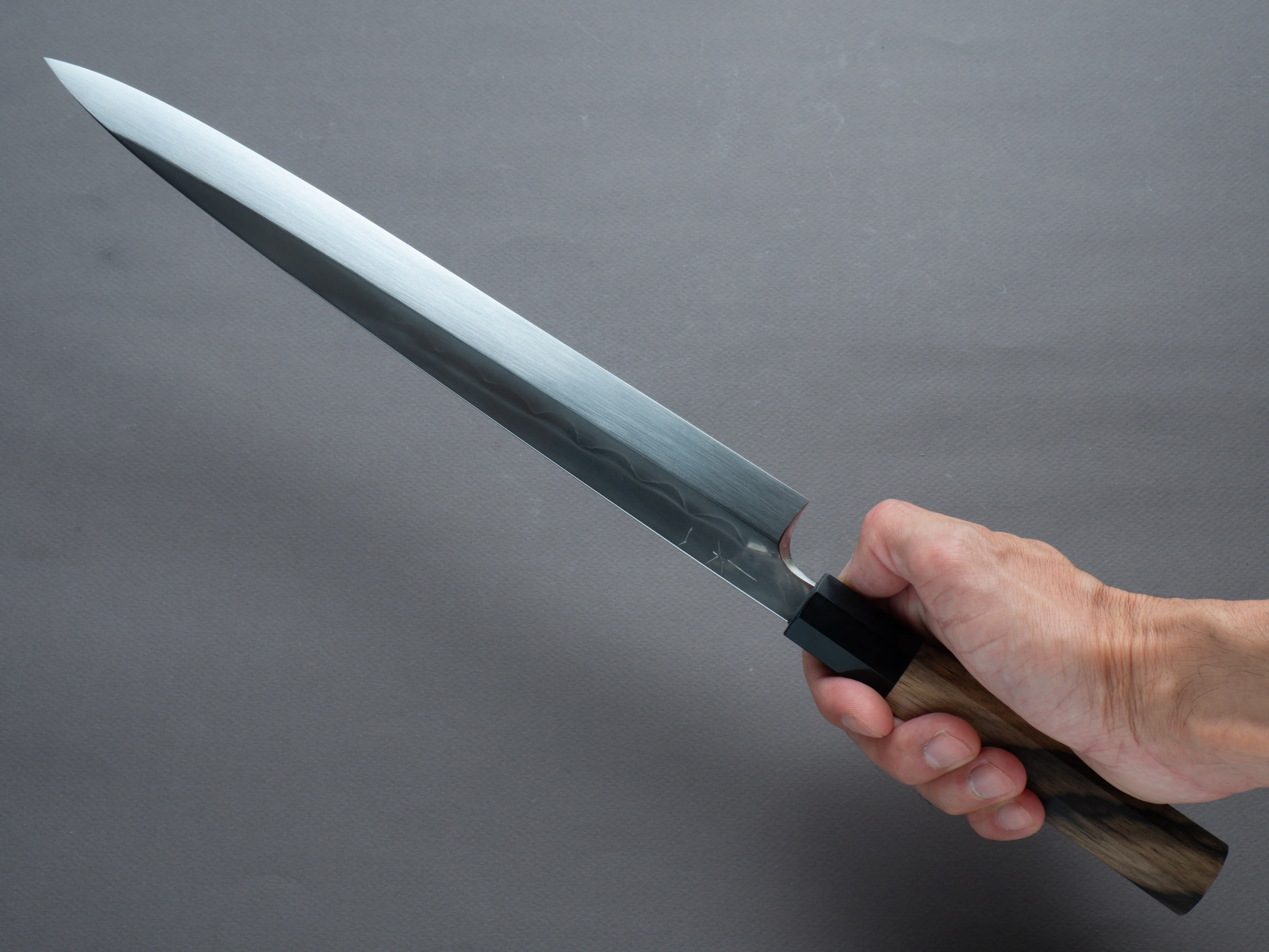 Hitohira - Togashi Mizu Honyaki - Blue #1 Tanryumon - 300mm Yanagiba - Kurokaki Persimmon Handle (w/ saya) - Image 8