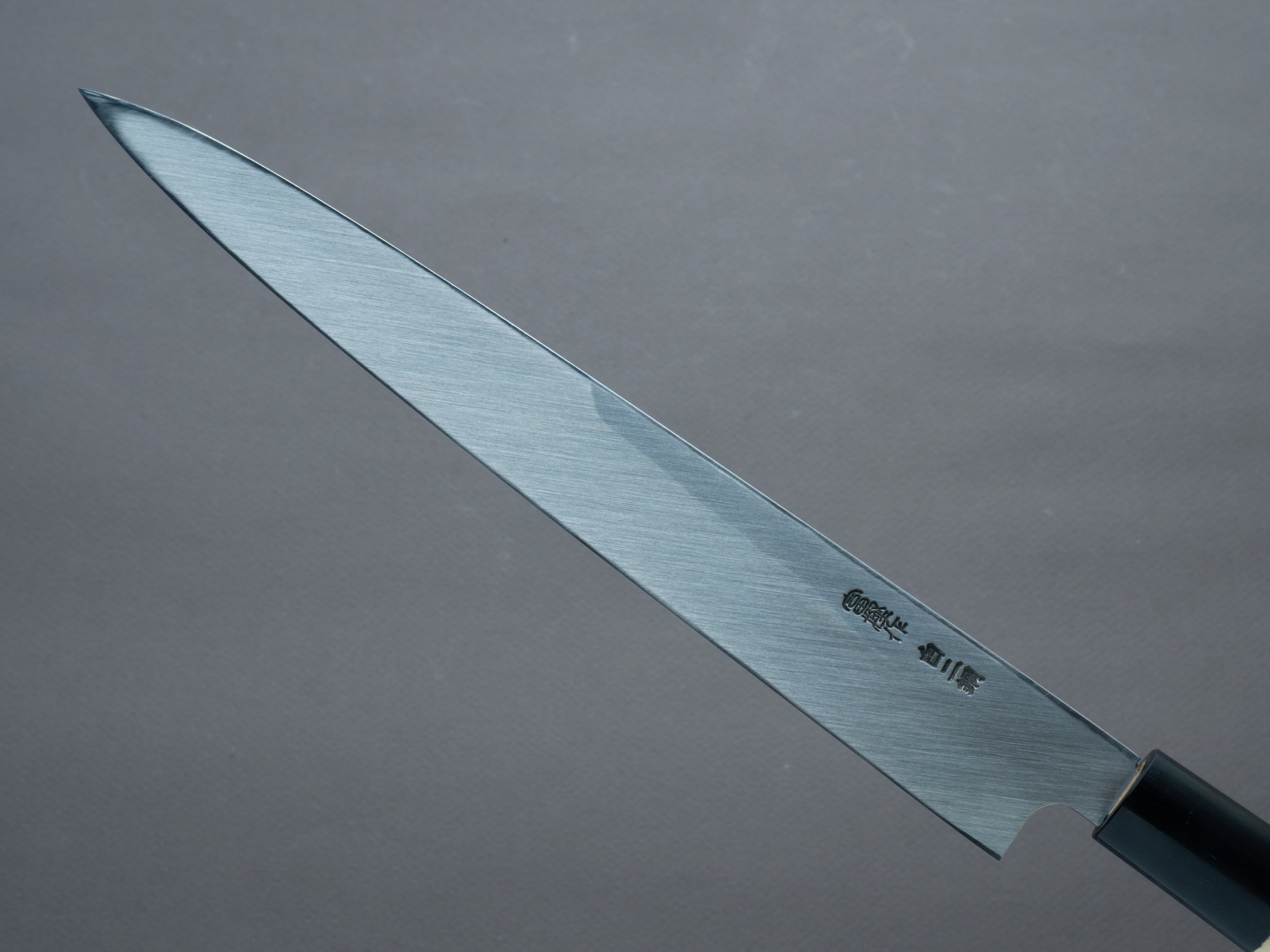 Hitohira - Togashi - White #2 - Yanagiba - 240mm - D-Shaped Magnolia Handle - Saya - Image 4
