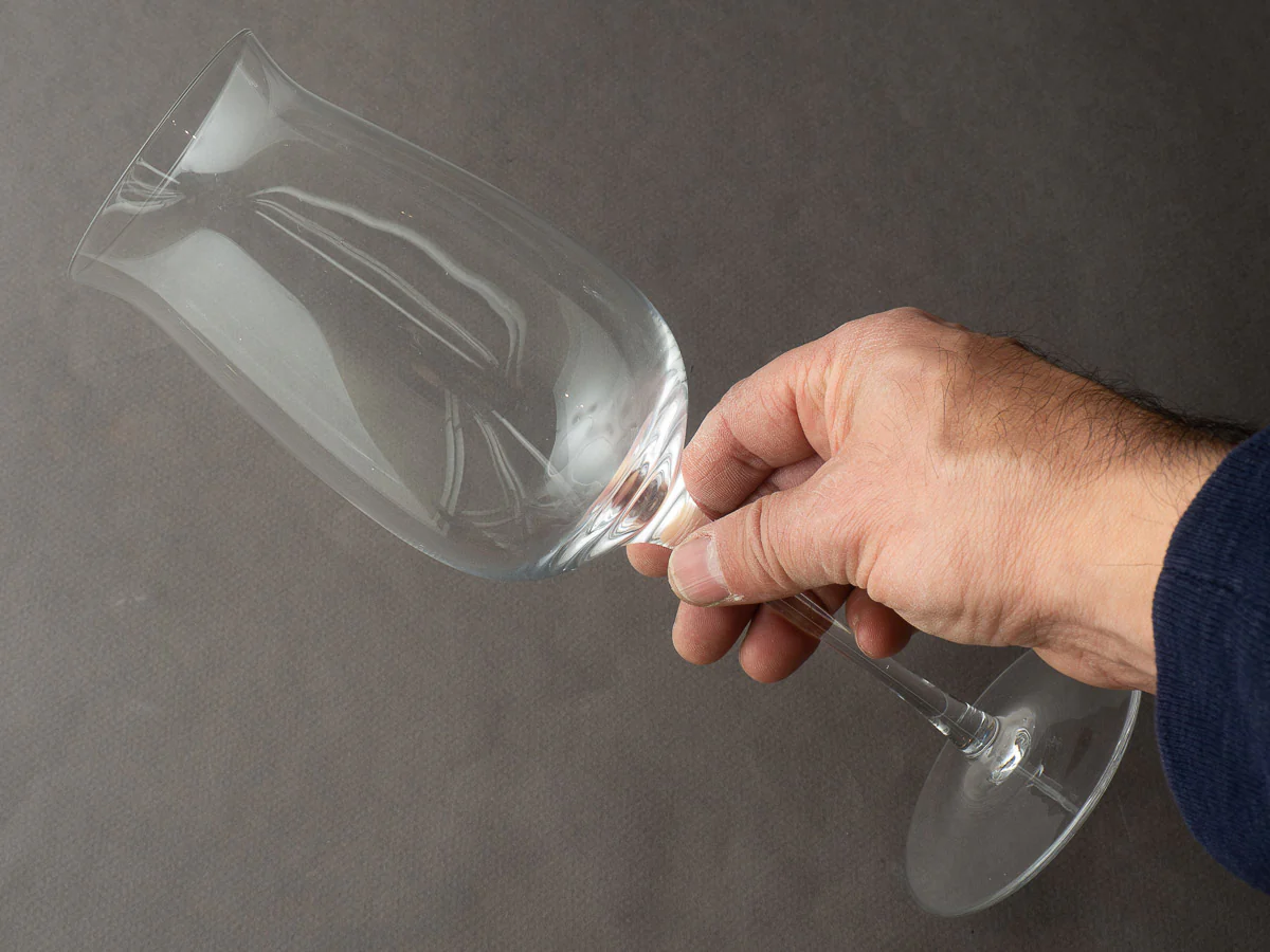 Kimura Glass - Tasaki - 15oz - Light-Bodied Wine Glass