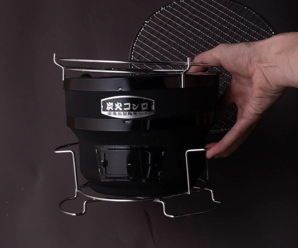 Komon - Kameshima Seitojo - Mikawayaki Shichirin Juju (Binchotan Grill) w/ Stand & BBQ Net Stopper - Black
