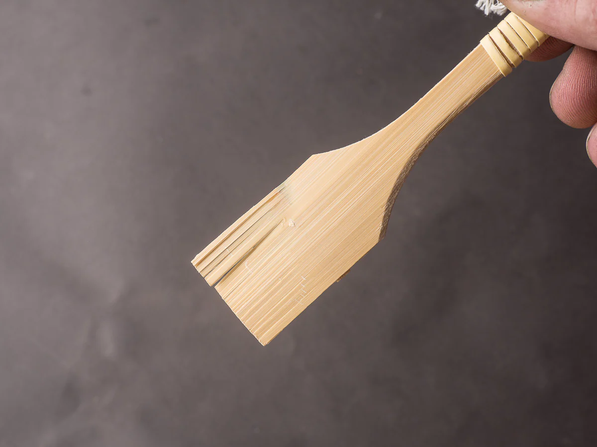 Komon - Oroshigane Take-Bera - Medium (Bamboo spatula for grater) - Image 4