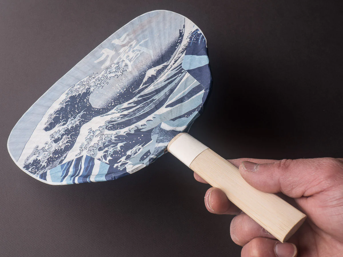Komon - Shibu-Uchiwa  - Paper Fan - Hokusai's Namiura - Waves - Image 3