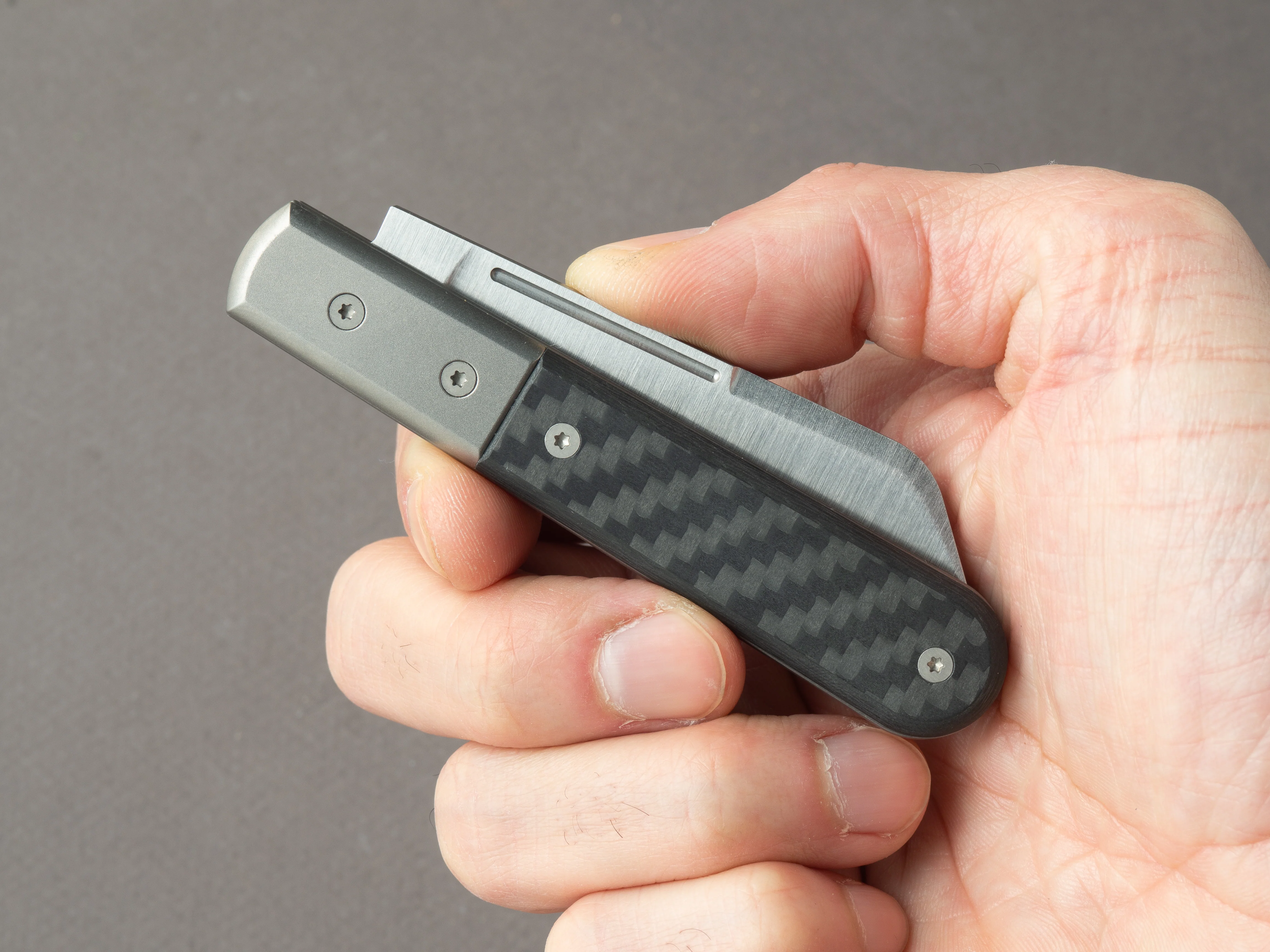 lionSTEEL - Folding Knife - Barlow - Dom - 65mm - M390 - Slip Joint - Carbon Fiber w/ Metal Bolster - Image 6