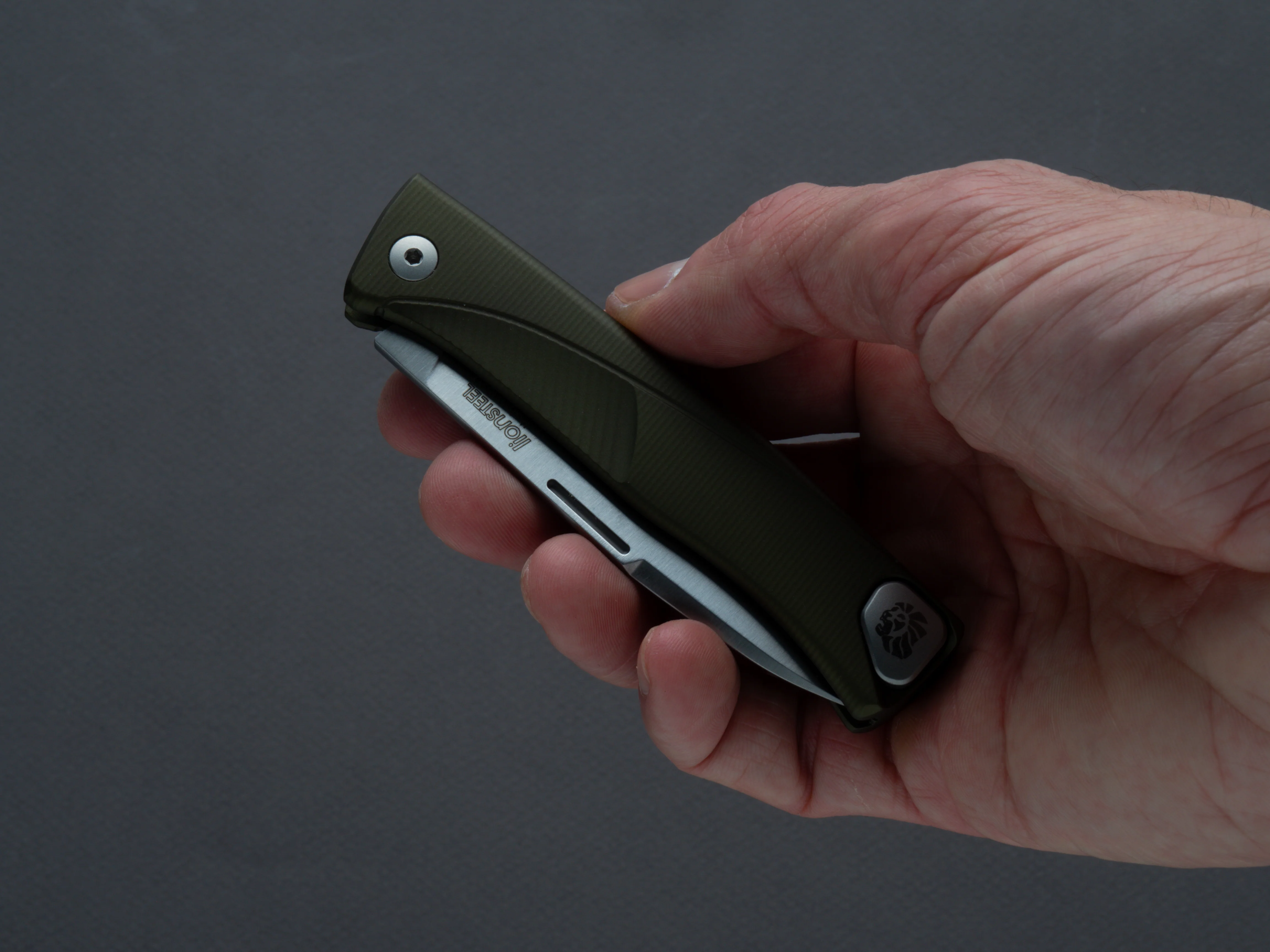 lionSTEEL - SOLID Folding Knife - Thrill - Slip Joint - M390 - 75mm - Green Aluminum - H. WAYL Clip - Image 6