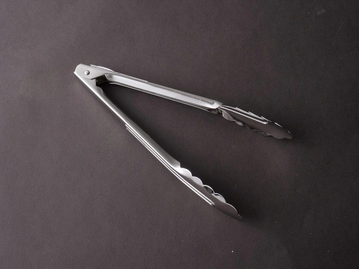 Matfer Bourgeat - Metal Tongs - 9 1/2"