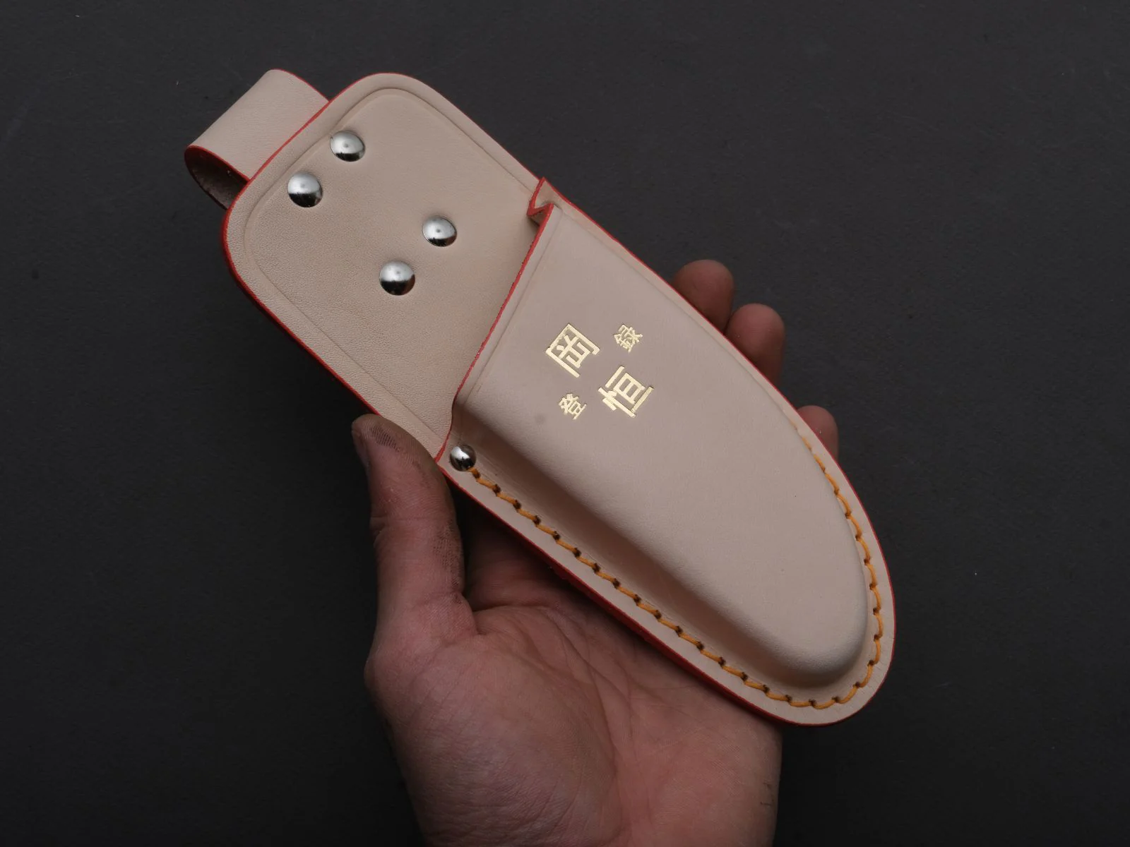 Okatsune - Sentei Pruning Shears Leather Sheath (#108) - Image 2