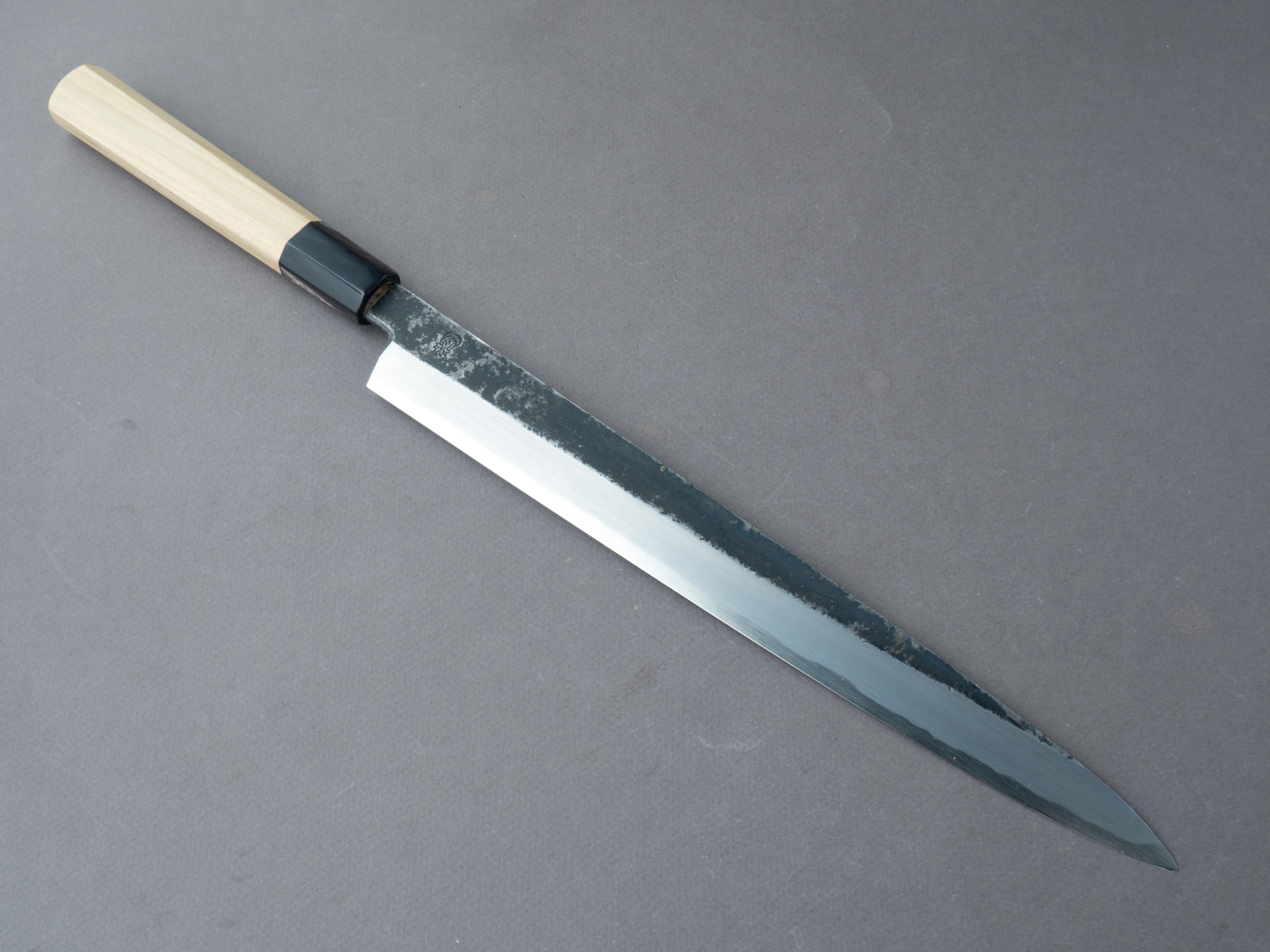 Sakai Kikumori - Kikuzuki Kuro - White #2 - Yanagiba - 300mm - Magnolia Handle
